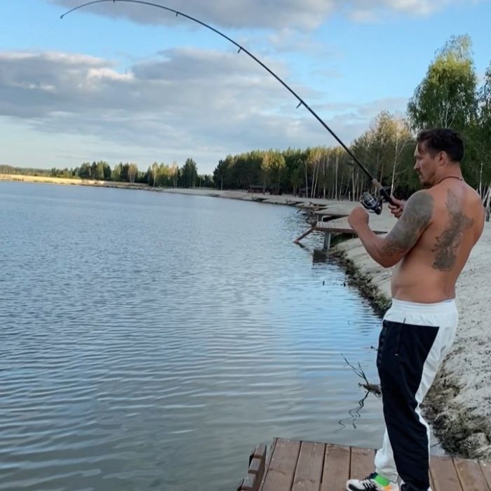 Усик попал в курьезную ситуацию во время рыбалки